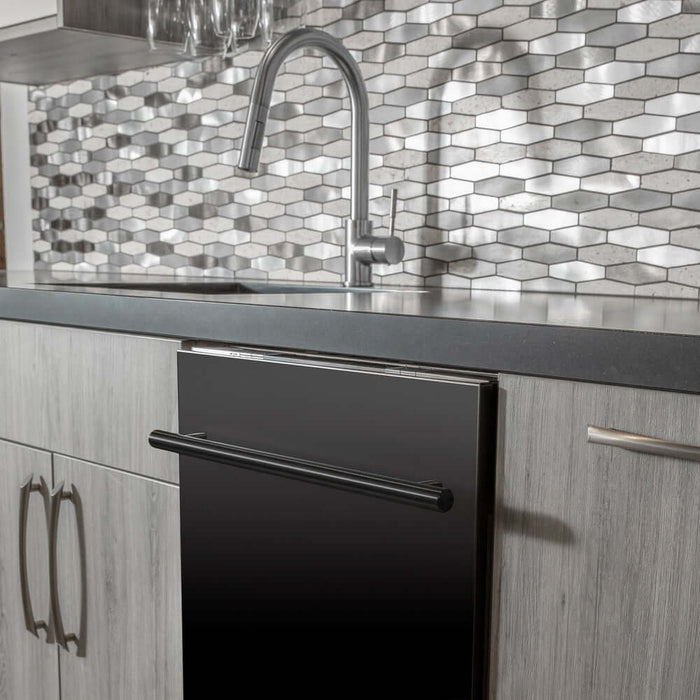 ZLINE 24" Dishwasher In Black Stainless Steel, Stainless Tub, Modern Style Handle DW-BS-H-2409K